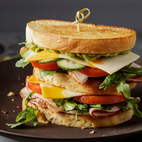 TurkeyClub_with_2_CheeseSharp_Cheddar_web__FillWzgwMCw4MDBd